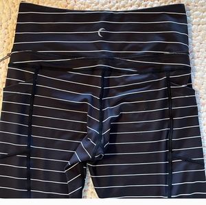 Zyia cropped leggings